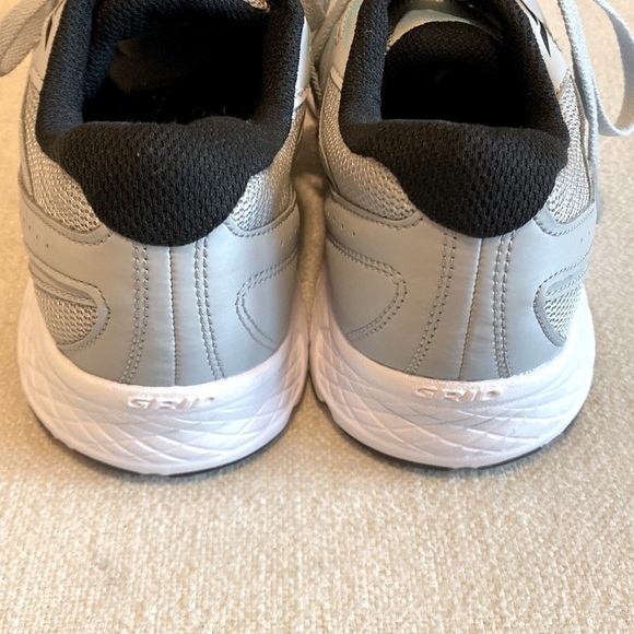 NWOB Saucony Cohesion 13 Versafoam Running Sneakers Size 12 - Picture 5 of 15